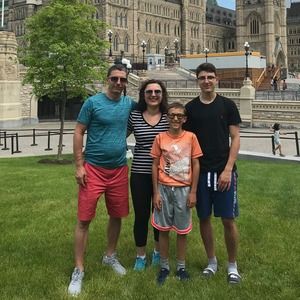 Meet your Posher, Elda